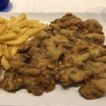 La imagen del filete empanado con patatas fritas que publicó el exministro Zoido en Twitter