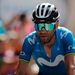 Alejandro Valverde entra en meta en Andorra. Fue segundo en el primer contacto con los Pirineos