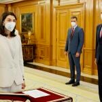 La nueva ministra de Justicia, Pilar Llop, ha prometido su cargo ante el Rey Felipe VI en un acto celebrado en el Palacio de La Zarzuela