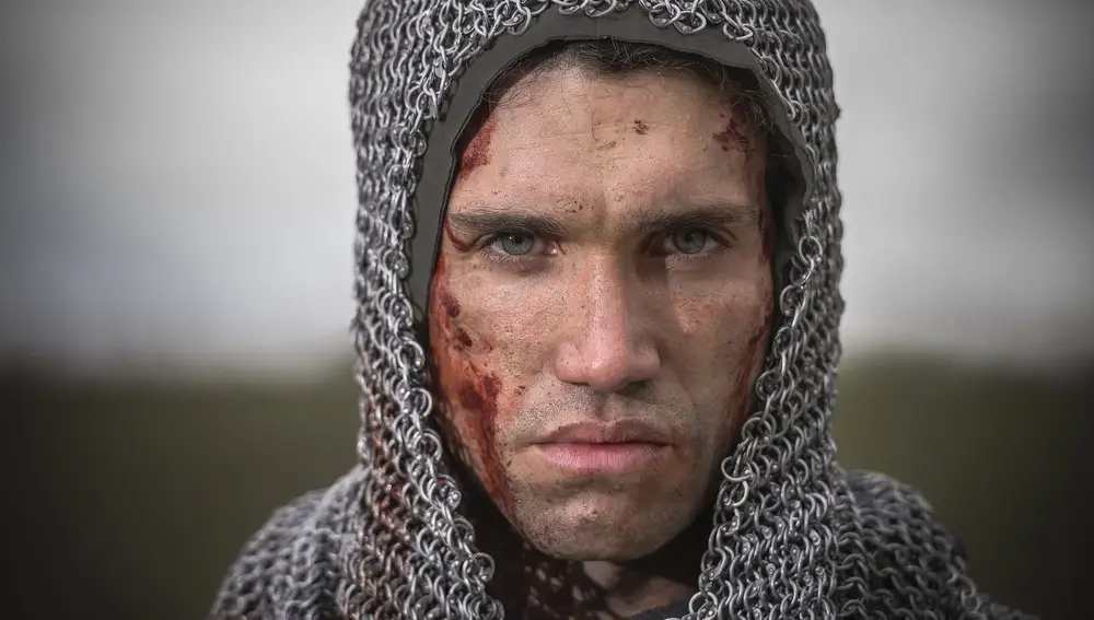 El actor Jaime Lorente como "El Cid" en la serie de Amazon