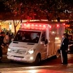 AME2416. SAO PAULO (BRASIL), 14/07/2021.- Una ambulancia traslada al presidente de Brasil, Jair Bolsonaro, en el Hospital Vila Nova Star, en Sao Paulo (Brasil). El presidente de Brasil, Jair Bolsonaro, llegó este miércoles a Sao Paulo procedente de Brasilia para evaluar si debe ser sometido a una cirugía "de emergencia" por una "obstrucción intestinal", informaron fuentes oficiales. EFE/ Sebastiao Moreira
