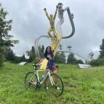 La periodista Ainara Hernando, en la etapa del Tour