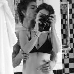 Dora Postigo, hija de Bimba Bosé, y su novio