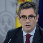 El ministro de la Presidencia, Relaciones con las Cortes y Memoria Democrática, Félix Bolaños, comparece tras la celebración del Consejo de Ministros