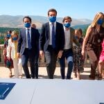El presidente del PP, Pablo Casado presidió ayer la reunión de la Junta directiva nacional de su partido, en la que participará el Comité de Dirección de manera presencial en Gredos (Ávila), mientras el resto de integrantes lo hizo de forma telemática.