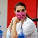 La secretaria de Estado de Igualdad y contra la Violencia de Género, Noelia Vera, participa este jueves en la mesa redonda 'Reorganizar los cuidados para reorganizar la vida: experiencias institucionales', dentro del Curso de Verano de la UCM San Lorenzo de El Escorial 'Para vivir. Los feminismos rebeldes de la cuarta ola y la impugnación del neoliberalismo'. EFE/Chema Moya