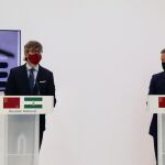 El consejero de Economía, Hacienda y Administración Digital de Murcia, Luis Alberto Marín, junto al consejero de Hacienda y Financiación Europea de la Junta de Andalucía, Juan Bravo