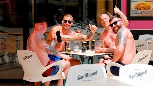 Turistas británicos en Benidorm