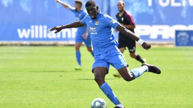 Randy Nteka con el Fuenlabrada.