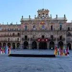 La plaza Mayor de Salamanca acogió la foto de familia de la celebración de la XXIV Conferencia de PresidentesJesús Hellín / Europa Press