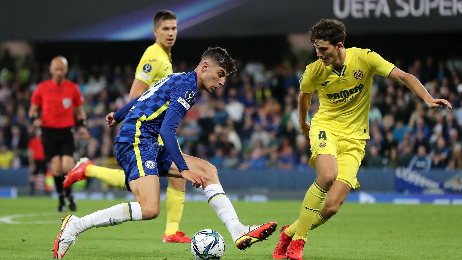 Pau Torres con el Villarreal.