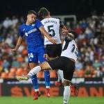 Hugo Duro con el Getafe frente al Valencia.