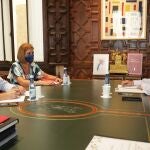 El presidente se ha reunido con el conseller de Política Territorial, Obras Públicas y Movilidad, Arcadi España, y la directora general de Puertos, Aeropuertos y Costas, María Luisa Martínez