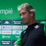 Manuel Pellegrini, entrenador del Betis. (AFP)