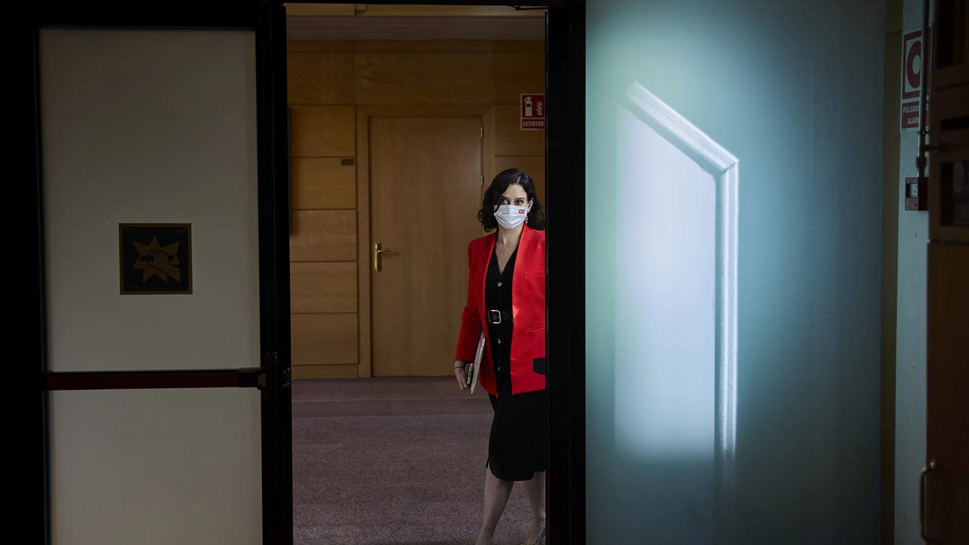 La presidenta de la Comunidad de Madrid, Isabel Díaz Ayuso, durante la constitución de la XII Legislatura en la Asamblea de Madrid