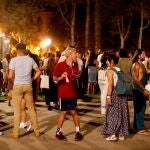 Botellón una noche cualquiera de sábado en Barcelona