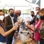 El presidente de la Diputación de Valladolid, Conrado Íscar, participa en la Tapa de la Feria junto al presidente de la Asociación de Hostelería de Valladolid, Jaime Fernández