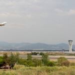 Aspecto del aeropuerto de Barcelona visto desde la Ricarda