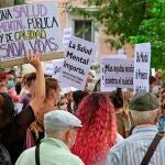 La "Plataforma Stop Suicidios" convocó el sábado una manifestación frente al Ministerio de Sanidad para exigir un Plan Nacional de Prevención del Suicidio