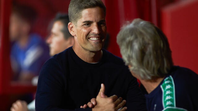 Robert Moreno, entrenador del Granada. (AFP)