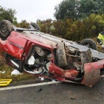 Los Bomberos tienen que excarcelar a los ocupantes del vehículo ya que habían quedado atrapados