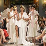 Belén Rueda desfilando durante el desfile de Benjamin Friman, a 14 de septiembre de 2021, en Madrid (España).MODA;FASHION WEEK;DESFILE;BENJAMIN FRIMAN;DISEÑADOR;ACTRIZJosé Oliva / Europa Press14/09/2021