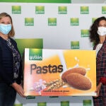 La consejera de Familia e Igualdad de Oportunidades, Isabel Blanco; y la presidenta de Gullón, Lourdes Gullón, presentan una iniciativa conjunta en materia de sensibilización contra la violencia género