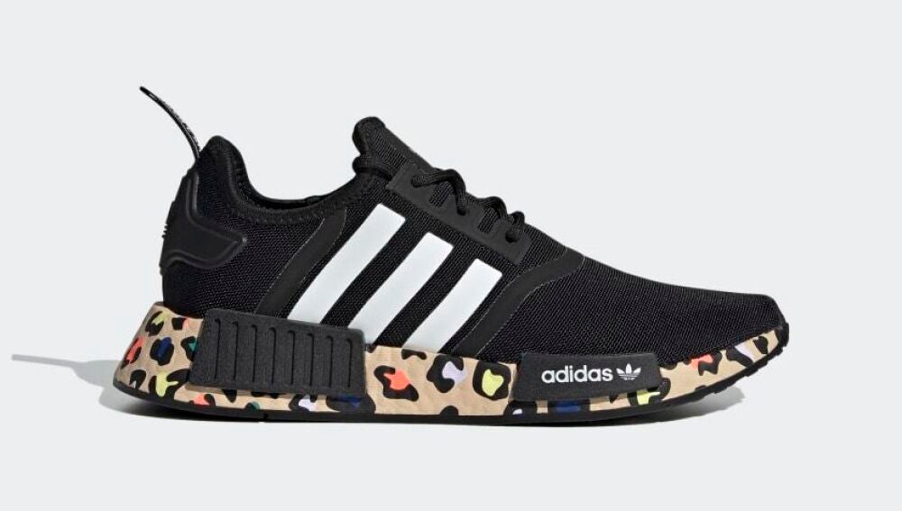 Sneaker inspirada en el mundo del running.