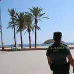 Un agente de la Guardia Civil en una zona de playa.GUARDIA CIVIL  (Foto de ARCHIVO)14/08/2021