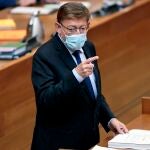 El president de la Generalitat Valenciana, Ximo Puig, interviene en el hemiciclo de Les Corts en 2021
