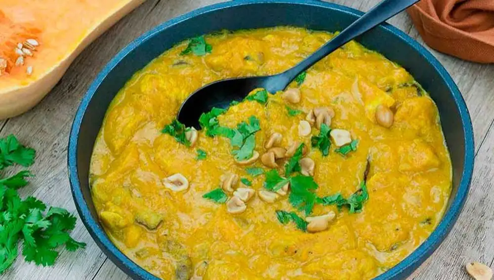 Pollo con curry