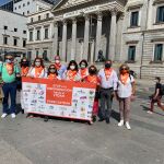 Familiares de afectados de TDAH de diversas asociaciones, protestan ante el Congreso de los Diputados (Madrid)