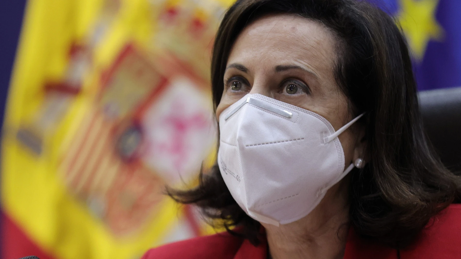 La ministra de Defensa, Margarita Robles, durante la videoconferencia con la UME