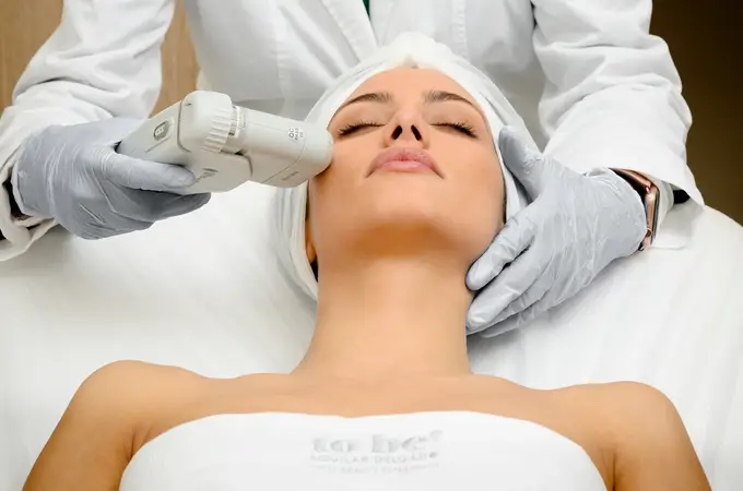 ¿Combatir las manchas? Los expertos de los centros más innovadores de Madrid tienen las claves ¿Combatir las manchas? Los expertos de los centros más innovadores de Madrid tienen las claves