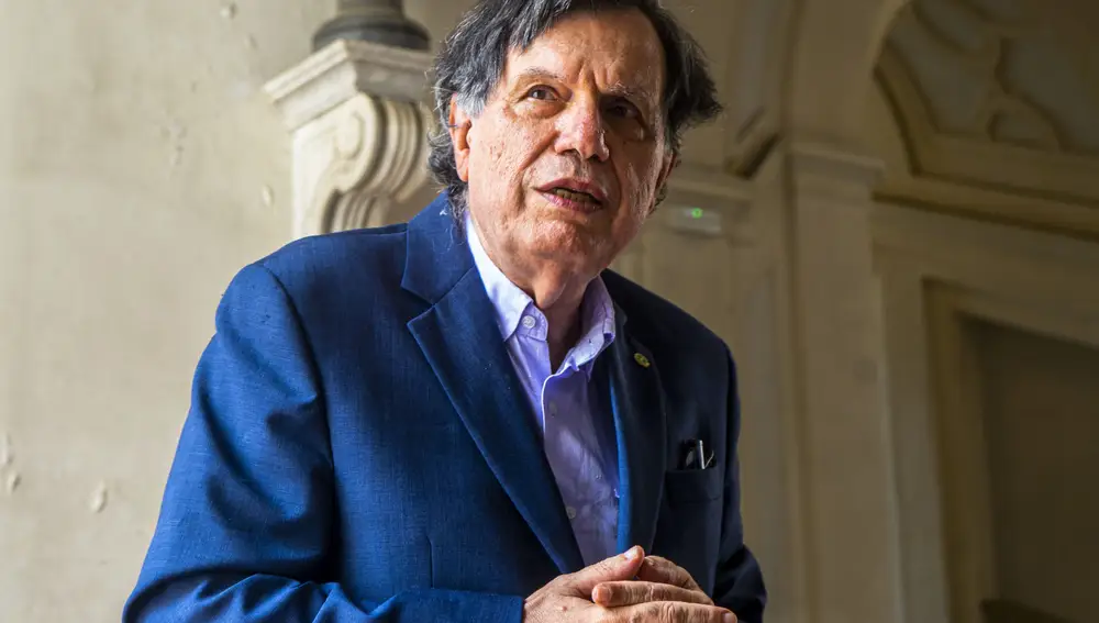 Italian theoretical physicist Giorgio Parisi speaks to journalists as he arrives at the Accademia dei Lincei , Tuesday, Oct. 5, 2021, in Rome, after being awarded the 2021 Nobel Prize for Physics, together with Syukuro Manabe and Klaus Hasselmann, by The Royal Swedish Academy of Sciences in Stockholm. (AP Photo/Michele Calamaio)