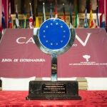 Merkel se convertirá en la tercera mujer que recibe el Premio Europeo Carlos V