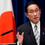 La ofrenda consistió en el envío de un árbol "masakaki" en su nombre como jefe de Gobierno, un gesto habitual que los mandatarios del país llevan a cabo