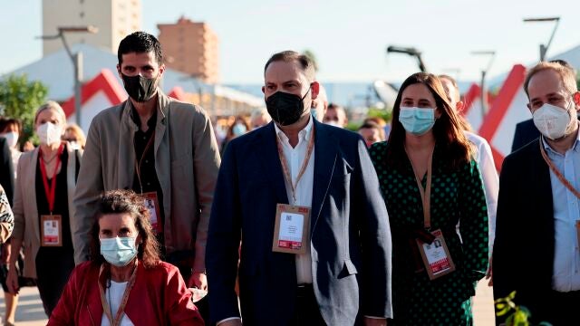 El ex ministro de Transportes, Jose Luis Ábalos, a su llegada al Congreso Federal del PSOE que se celebra en las instalaciones de Feria Valencia.