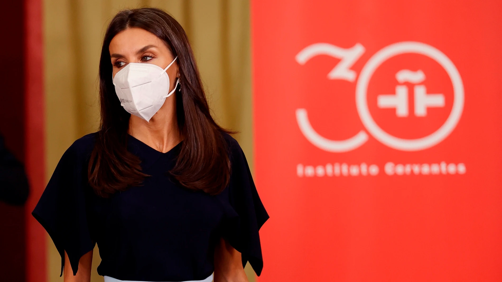 MADRID, 18/10/2021.- La reina Letizia asiste a la reunión del Patronato del Instituto Cervantes, este lunes, en el Palacio de El Pardo. EFE/Emilio Naranjo POOL