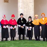Nombramiento de Leandro Cañibano Calvo y Antonio Fernández de Buján y Fernández como Doctor Honoris causa en la Universidad de Alcalá.