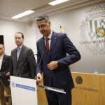 El alcalde de Badalona, Xavier García Albiol, durante una rueda de prensa.