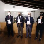 De izquierda a derecha, el profesor de la Universidad de Jaén, Rafael Alarcón Sierra; el director de Fundación Unicaja, Braulio Medel; el escritor y filólogo Antonio Rodríguez Almodóvar; la editora de Alianza Editorial, Magdalena Lasheras
