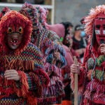 Desfile de mascarados y quema de un mascarado con motivo de la celebración del I Congreso Internacional de Carnaval