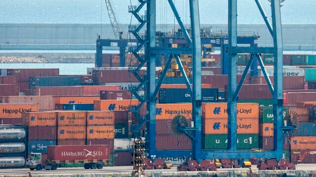 El aumento del coste del transporte después de la pandemia provoca que el traslado cueste a veces más que la mercancía