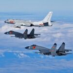 China, el segundo país por gasto militar del mundo, envió al Pacífico un total de siete aeronaves PLA