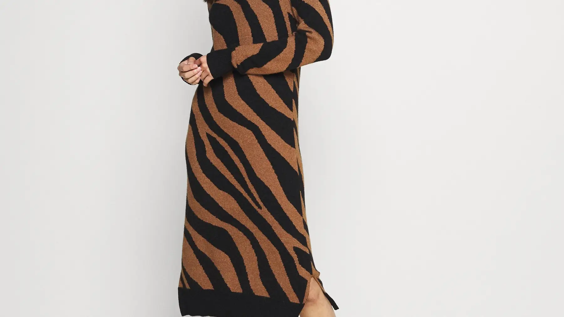 Vestido de punto con print animal.