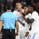 Militao, con Rodrygo y Vinicius