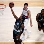 OJ Mayo hace una bandeja en el partido entre en Unics Kazan y el Baskonia
