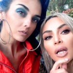 Sita Abellán y Kim Kardashian