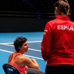 Carla Suárez, en un entrenamiento en Praga para disputar la Billie Jean King / RFET